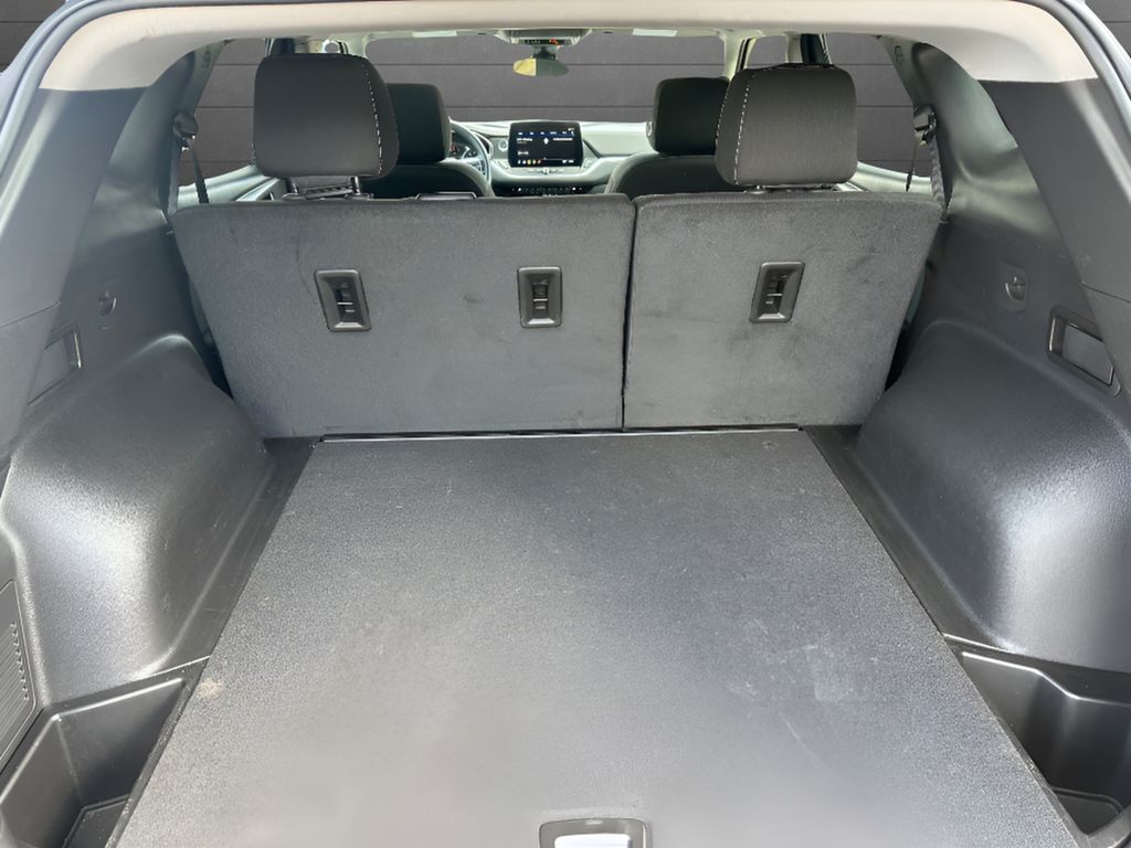 2025 Chevrolet Blazer LT - Black exterior view 11