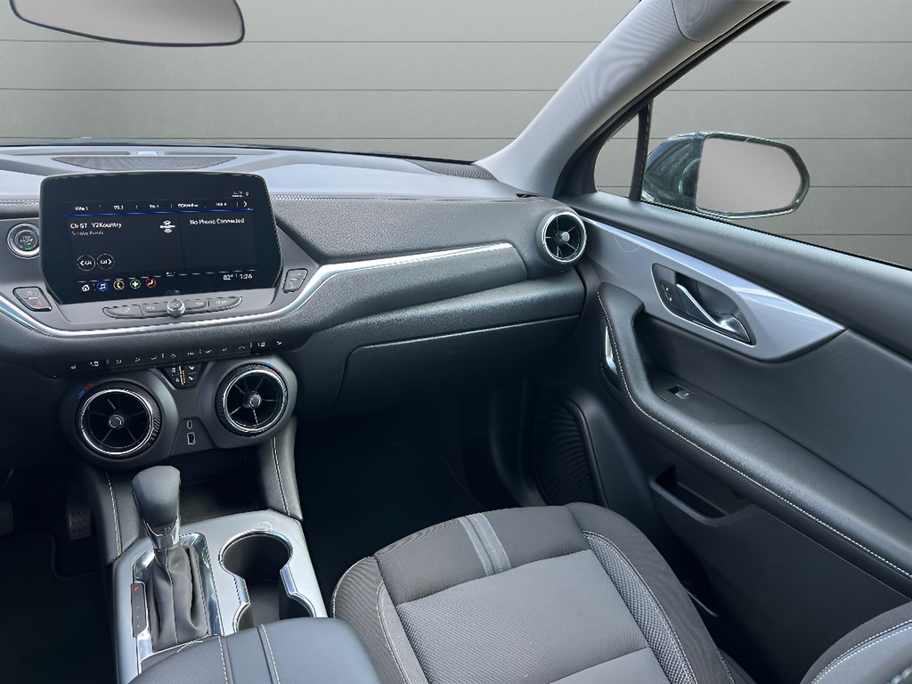 2025 Chevrolet Blazer LT - Black exterior view 17