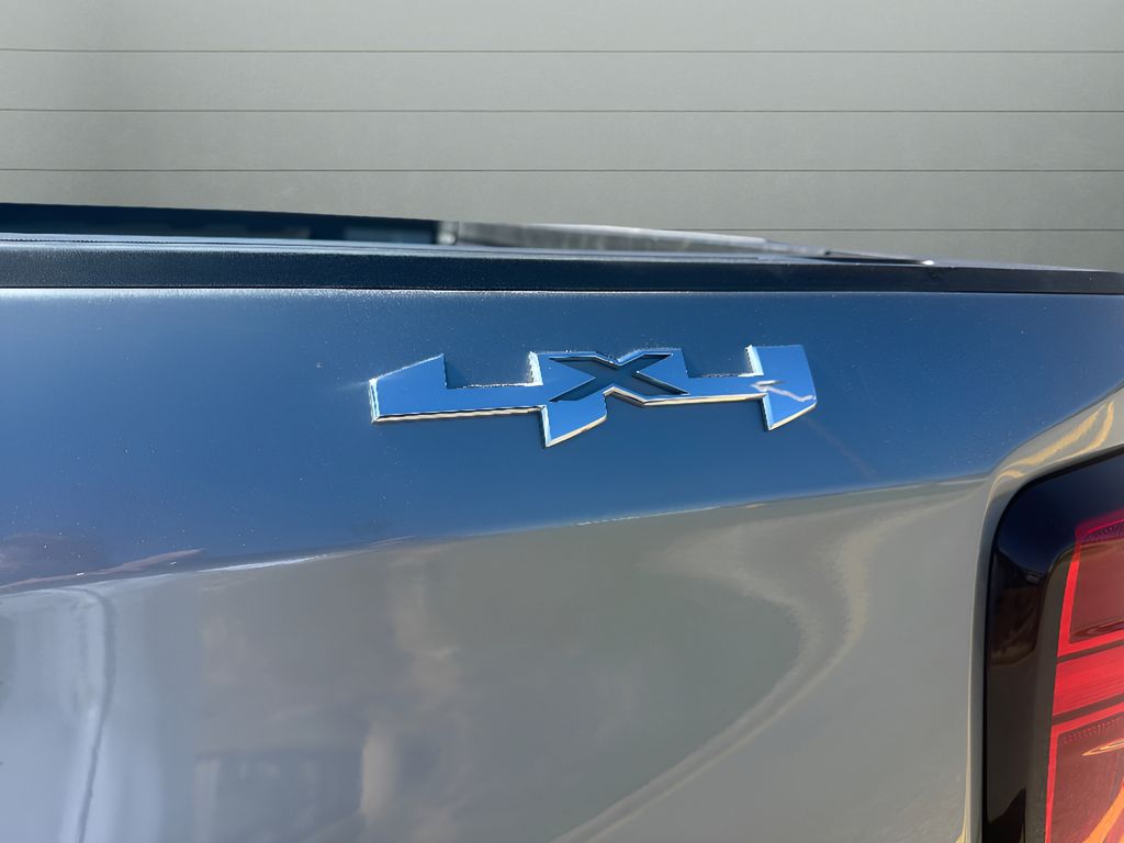 Used 2025 GMC Sierra SLT