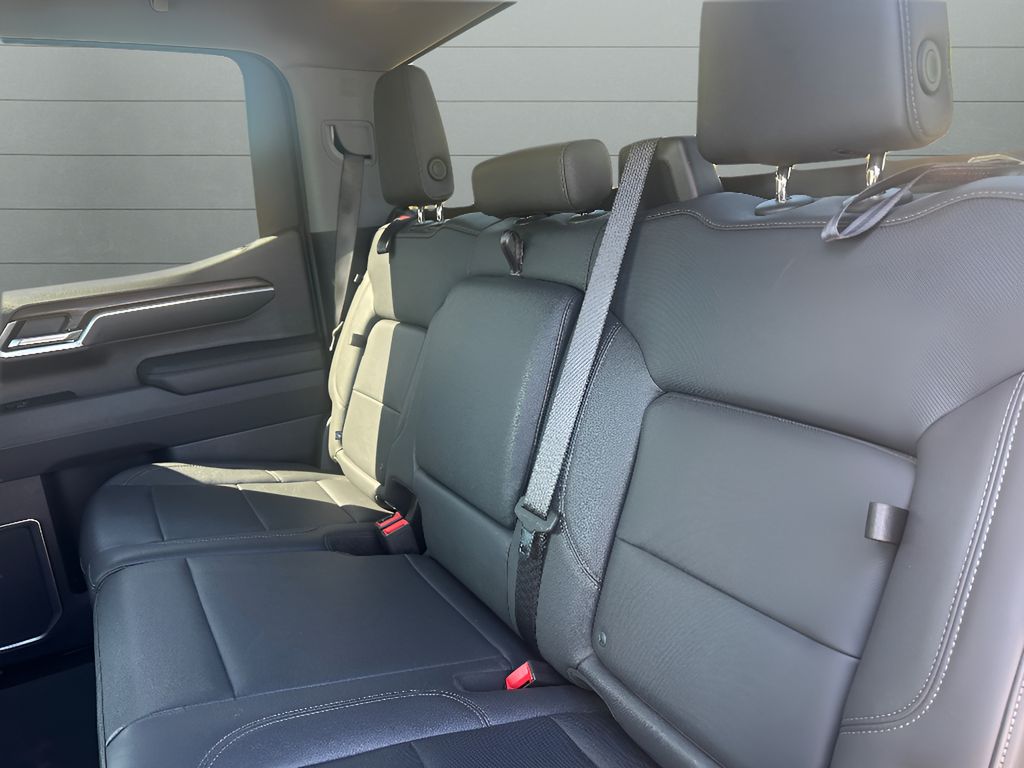 Used 2025 GMC Sierra SLT