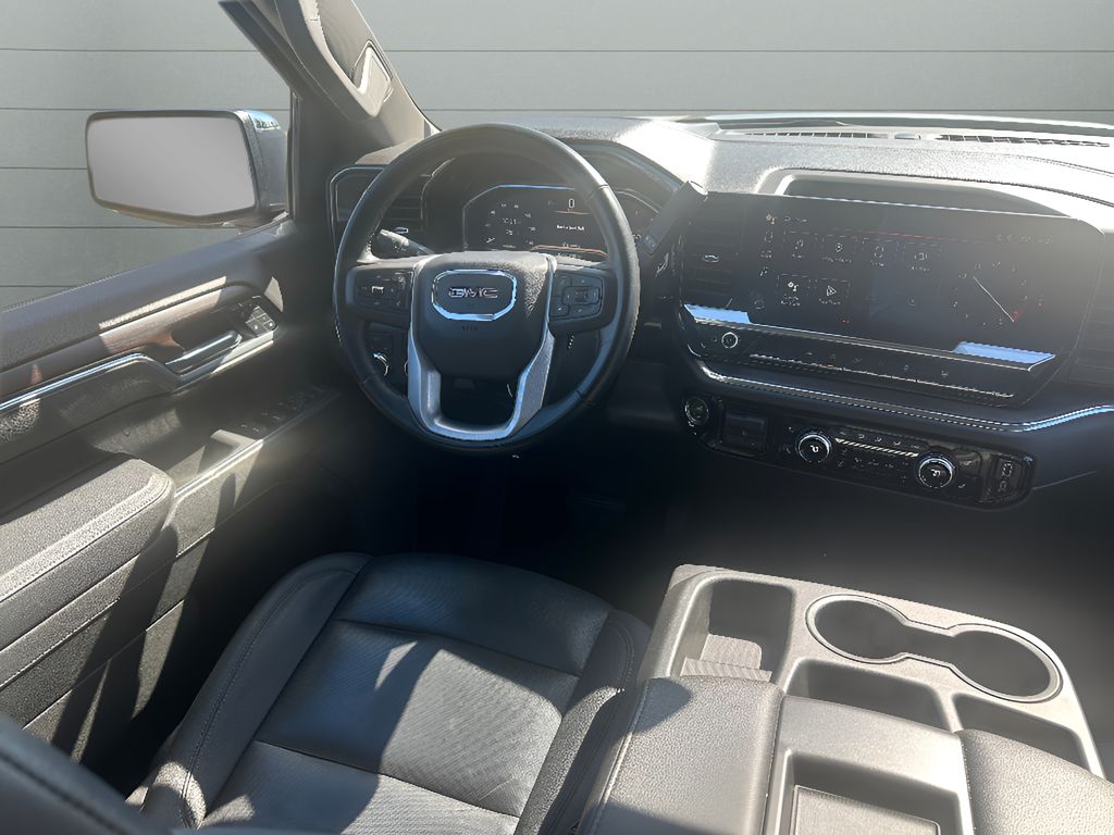 Used 2025 GMC Sierra SLT