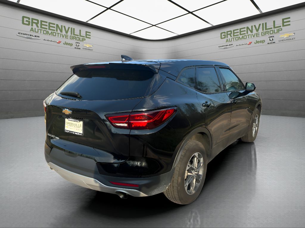 2025 Chevrolet Blazer LT - Black exterior view 6