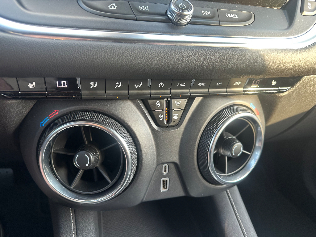 Used 2025 Chevrolet Blazer LT