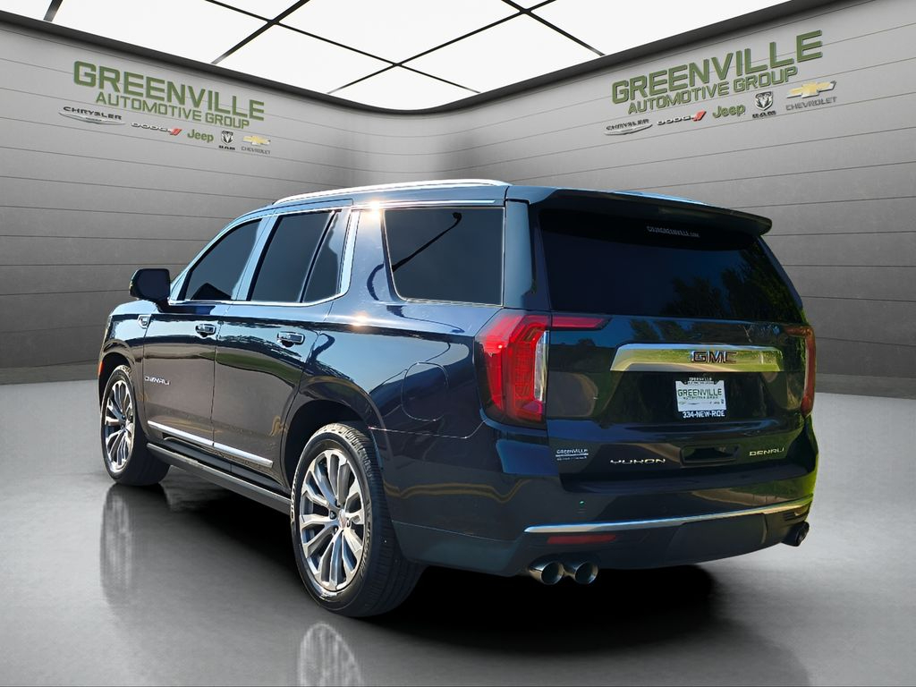2021 GMC Yukon Denali - Midnight Blue Metallic exterior view 5