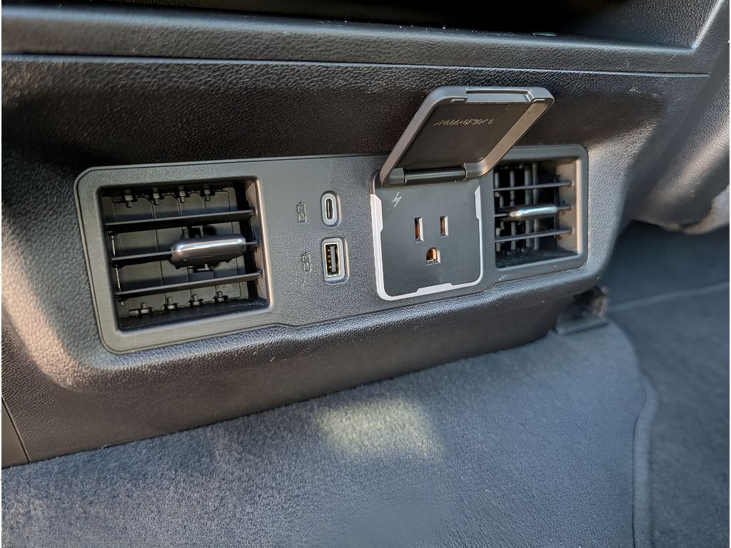 Used 2024 GMC Sierra SLT