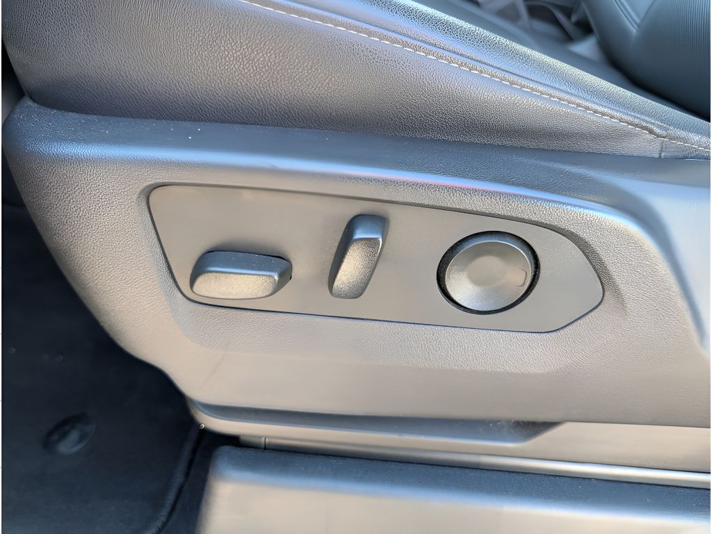 2024 GMC Sierra 1500 - Downpour Metallic exterior view 15