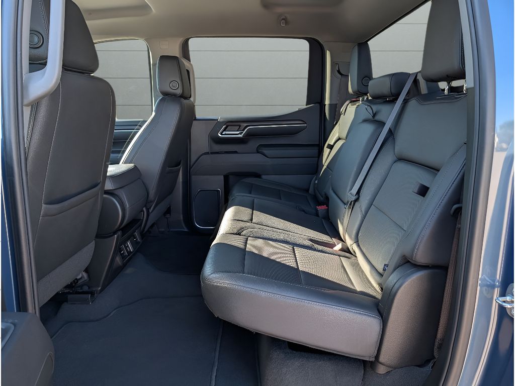 Used 2024 GMC Sierra SLT