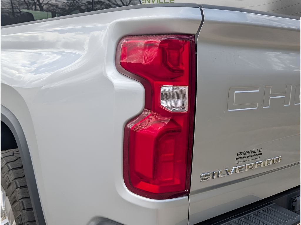 2020 Chevrolet Silverado 2500 - SILVER ICE METALLIC exterior view 4