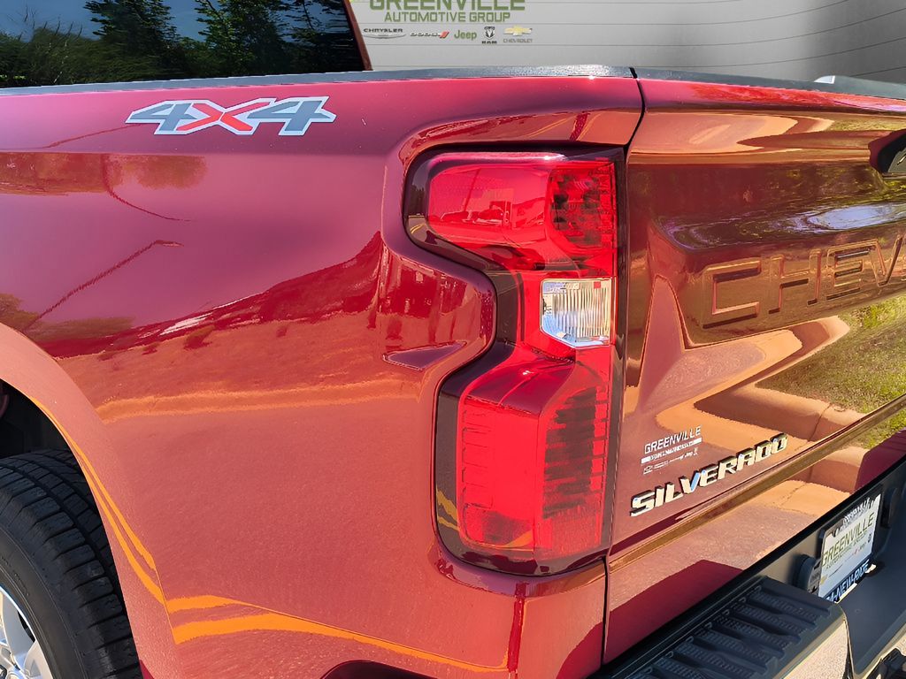 Used 2021 Chevrolet Silverado LT
