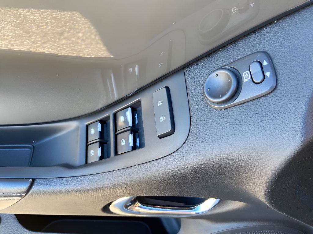 2014 Chevrolet Camaro LT - Silver Ice Metallic exterior view 17