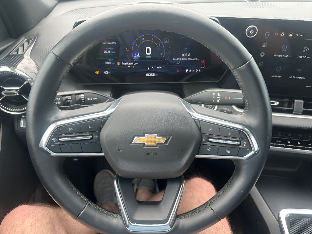 Used 2025 Chevrolet Equinox FWD LT