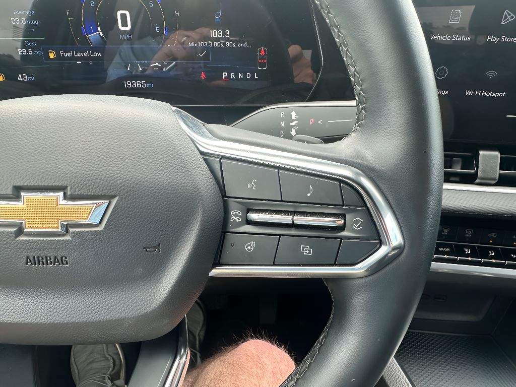 Used 2025 Chevrolet Equinox FWD LT
