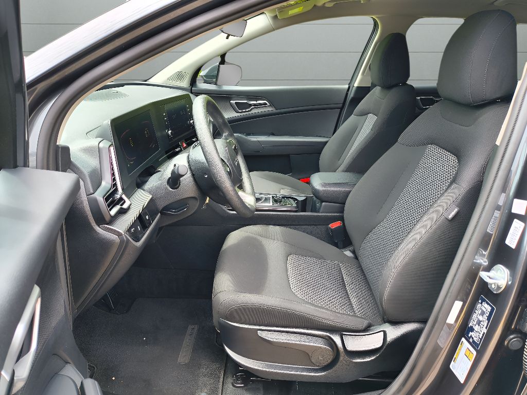 2024 Kia Sportage LX - Gravity Gray exterior view 11