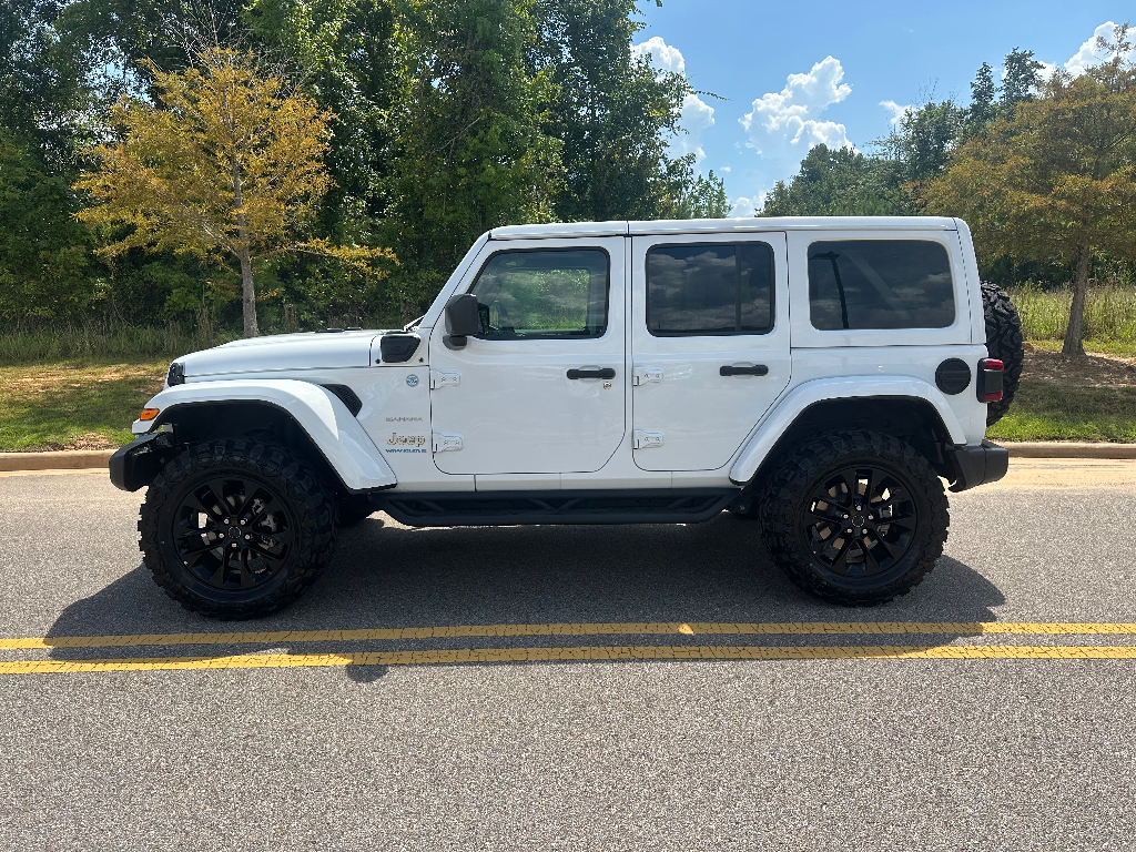 2024 Jeep Wrangler 4xe Sahara - Bright White Clearcoat exterior view 9