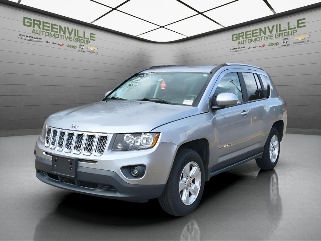 2017 Jeep Compass Latitude's photo