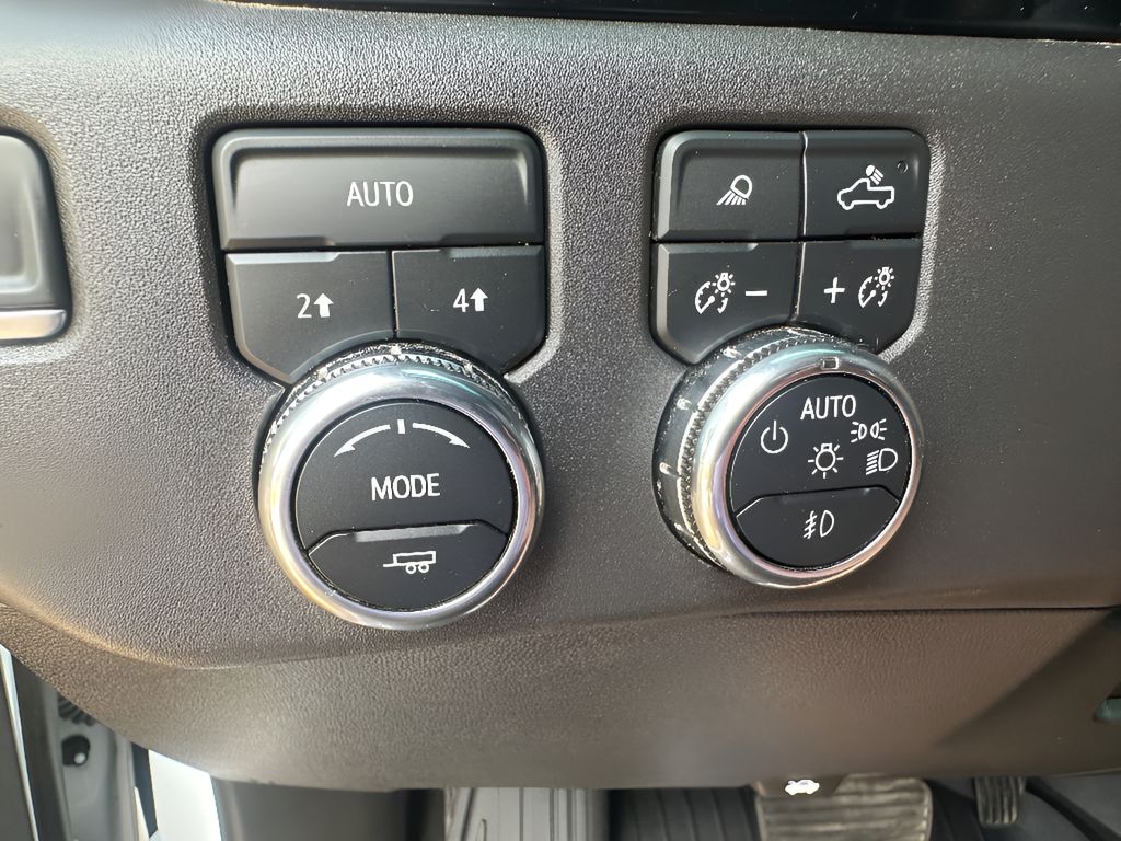 Used 2025 GMC Sierra SLT