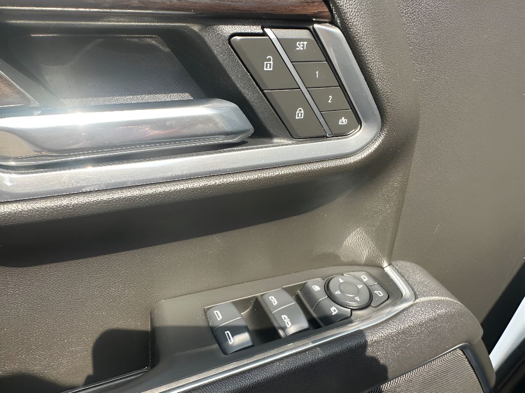 Used 2025 GMC Sierra SLT