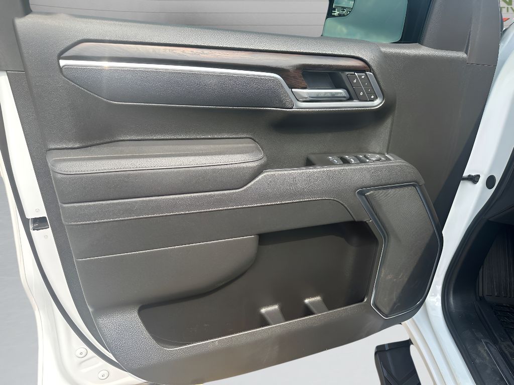 2025 GMC Sierra 1500.0 - Summit White exterior view 20