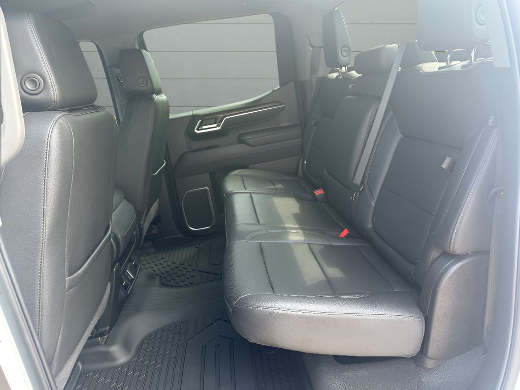 2025 GMC Sierra 1500.0 - Summit White exterior view 13