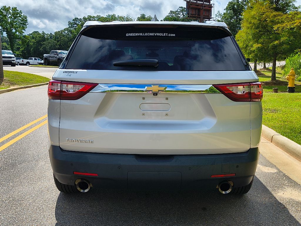 2020 Chevrolet Traverse LS - Silver Ice Metallic exterior view 6