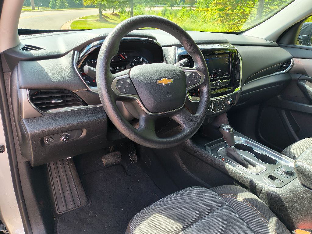 2020 Chevrolet Traverse LS - Silver Ice Metallic exterior view 16