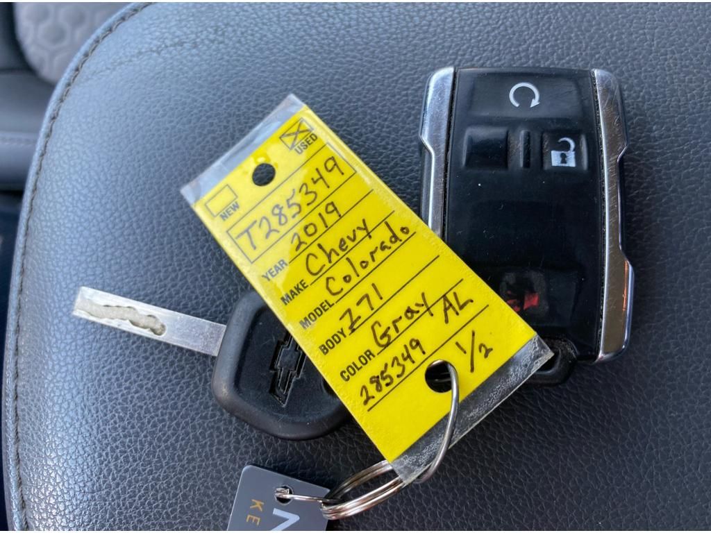 2019 Chevrolet Colorado 4WD Z71 - Shadow Gray Metallic exterior view 20