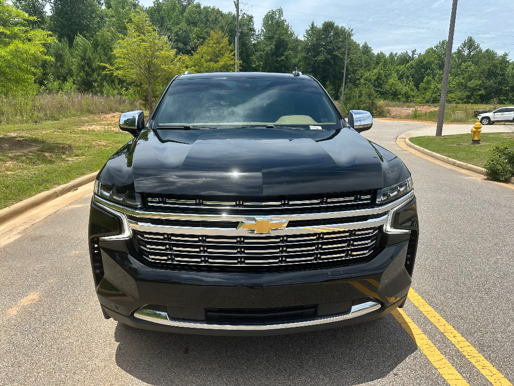2024 Chevrolet Tahoe Premier - Black exterior view 2