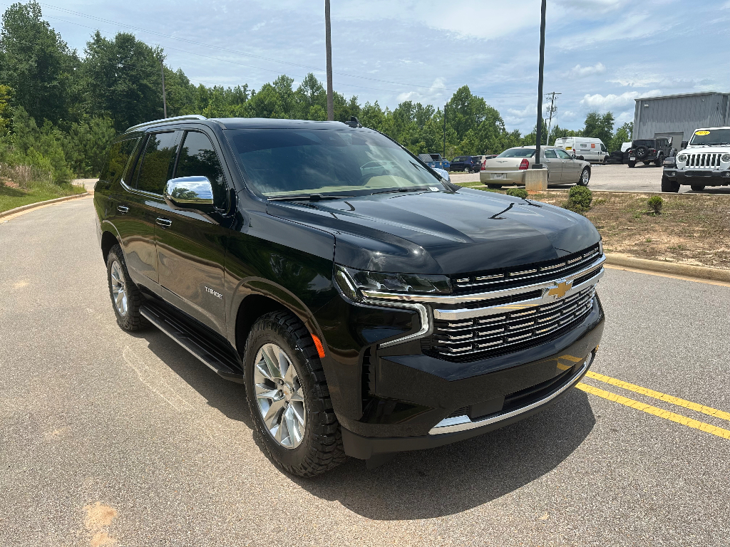 2024 Chevrolet Tahoe Premier - Black exterior view 3