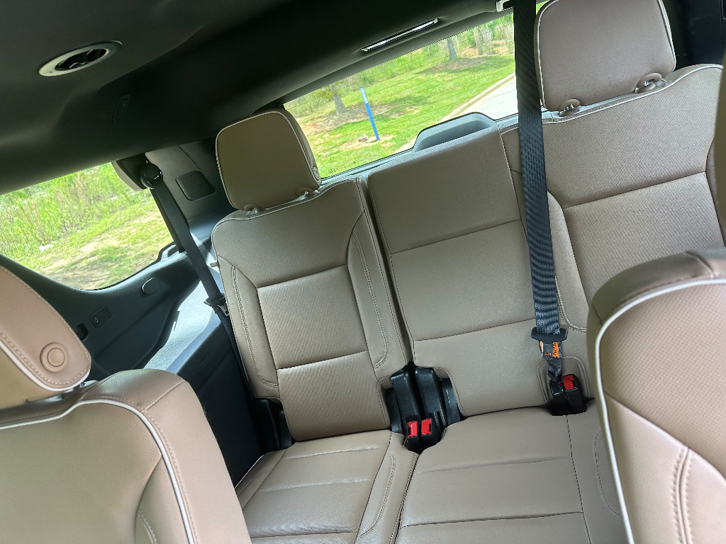 2024 Chevrolet Tahoe Premier - Black exterior view 15