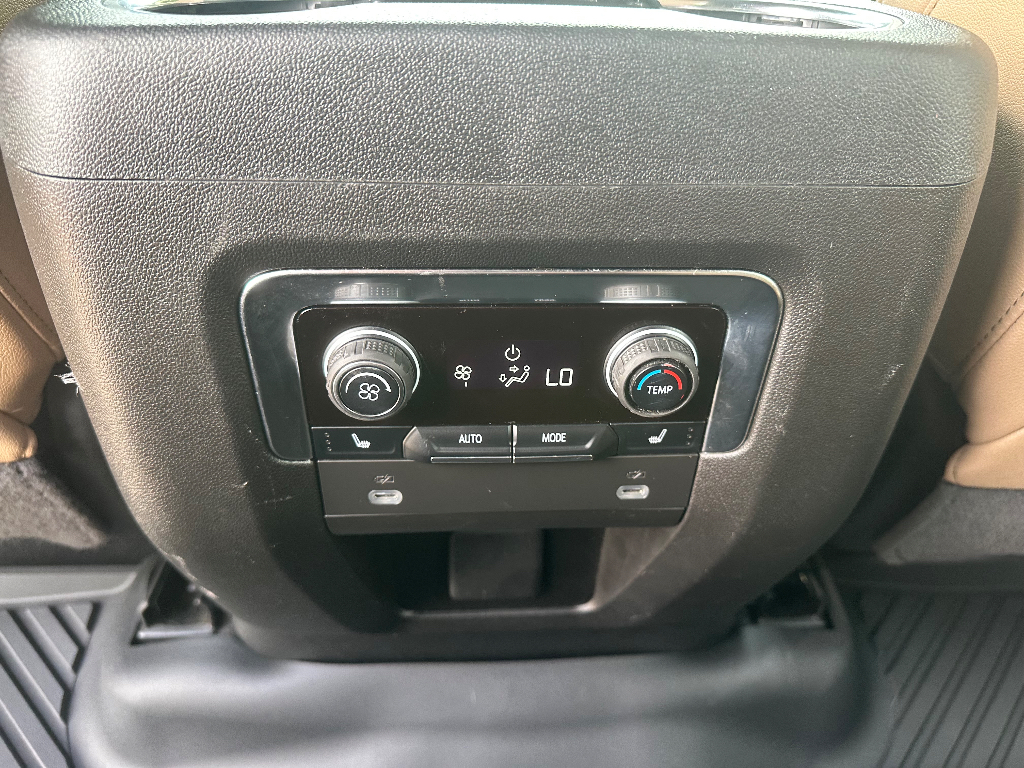 2024 Chevrolet Tahoe Premier - Black exterior view 16