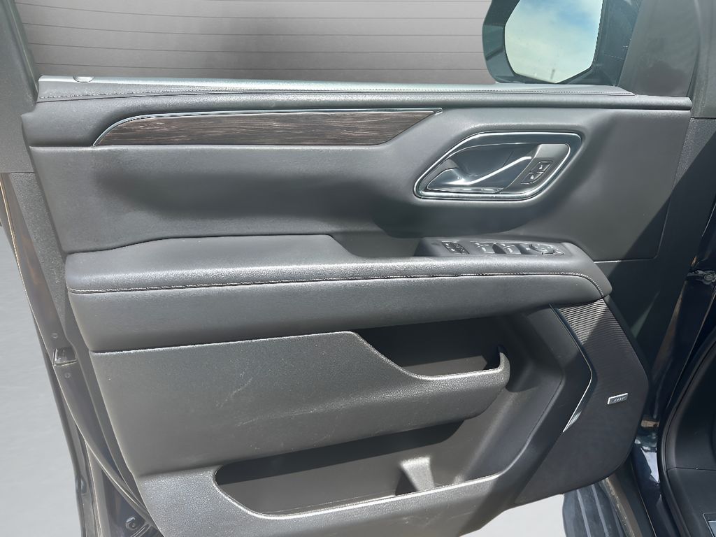 2024 Chevrolet Tahoe LT - Midnight Blue Metallic exterior view 19