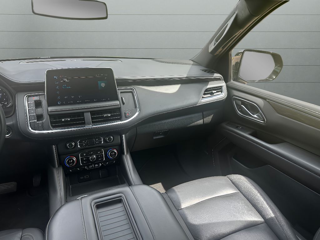 2024 Chevrolet Tahoe LT - Midnight Blue Metallic exterior view 18