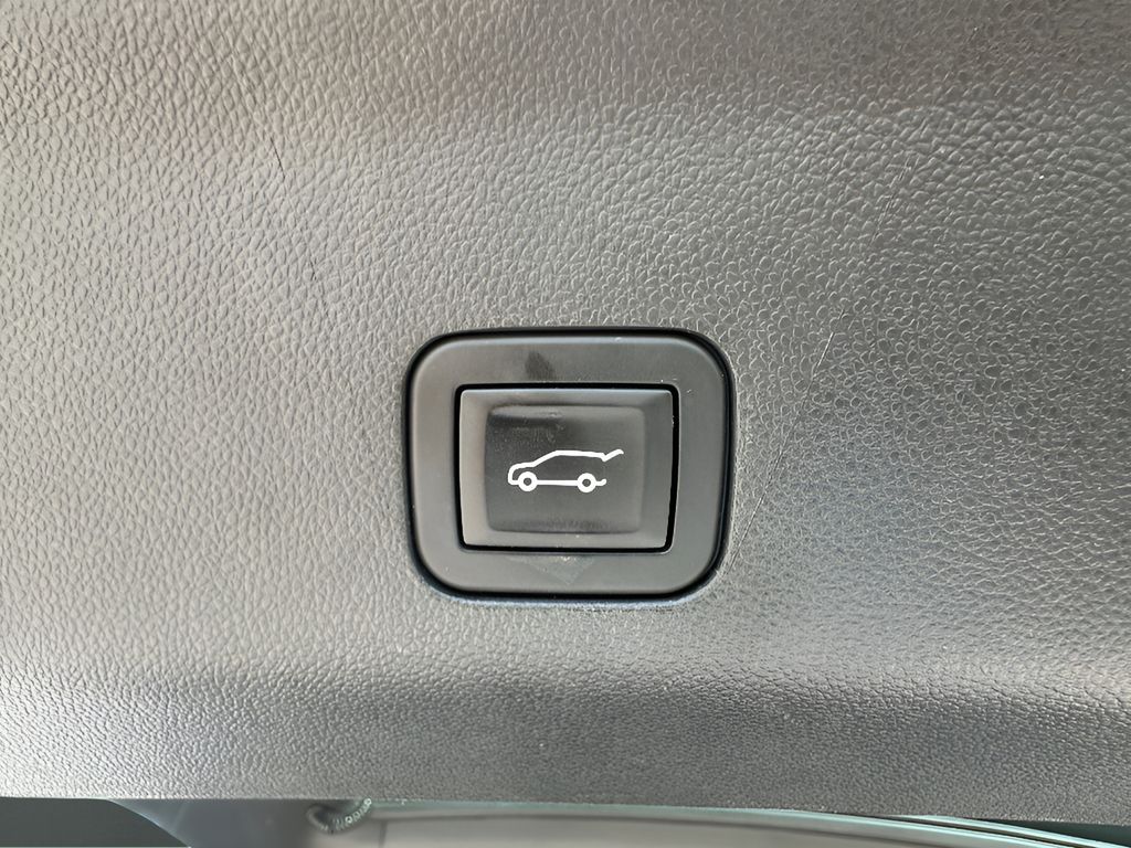 2024 Chevrolet Tahoe LT - Midnight Blue Metallic exterior view 11