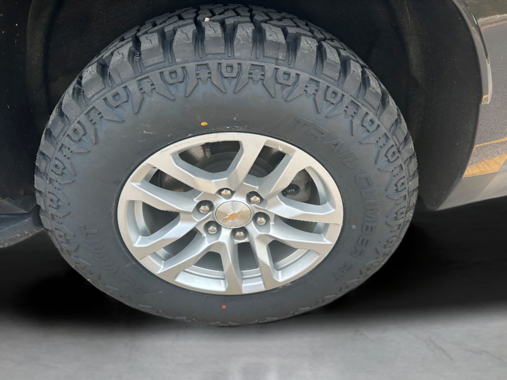 2024 Chevrolet Tahoe LT - Midnight Blue Metallic exterior view 9