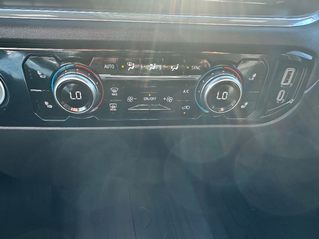 Used 2024 GMC Sierra SLT