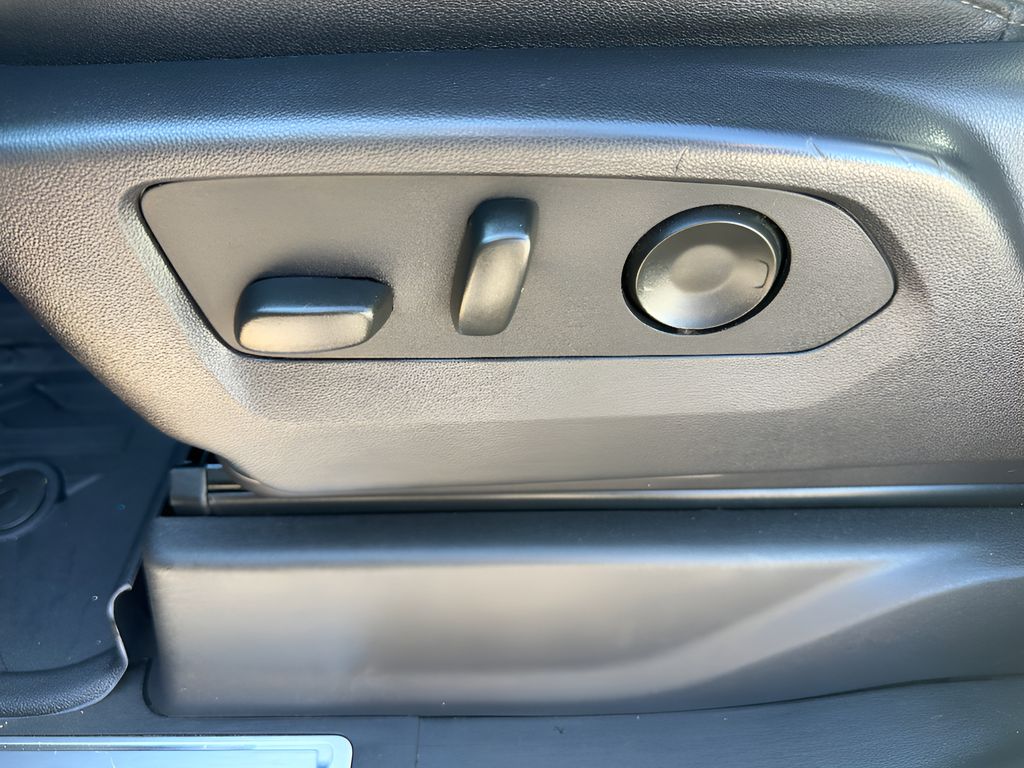 Used 2024 GMC Sierra SLT