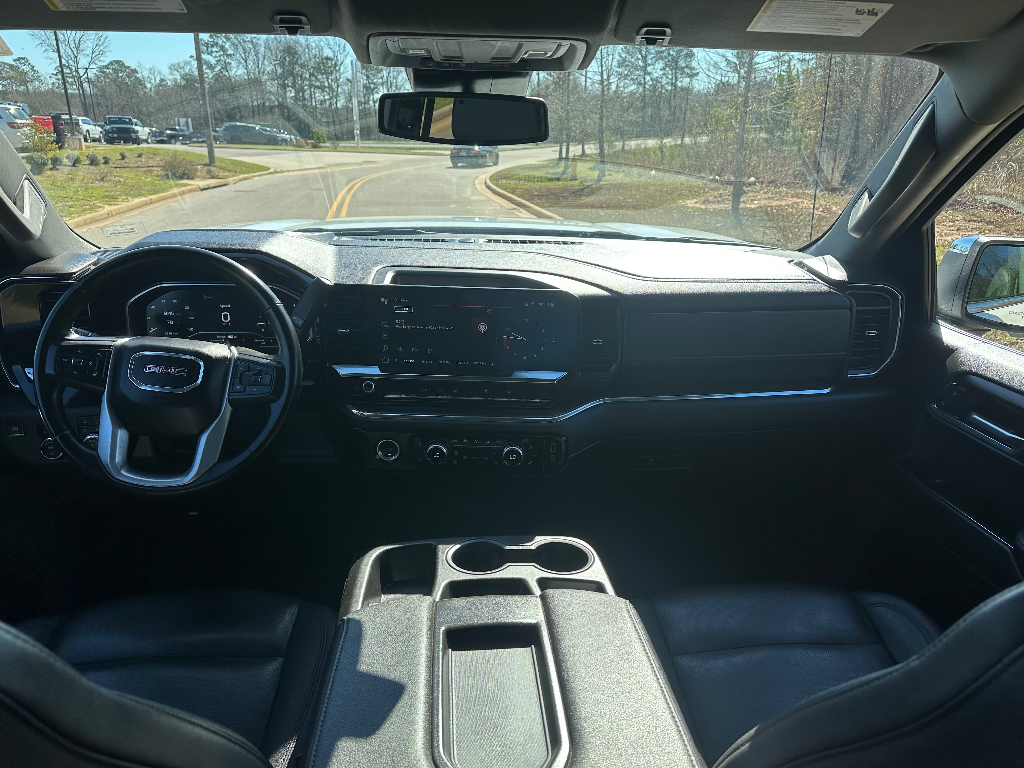 2024 GMC Sierra 1500 - Summit White exterior view 14