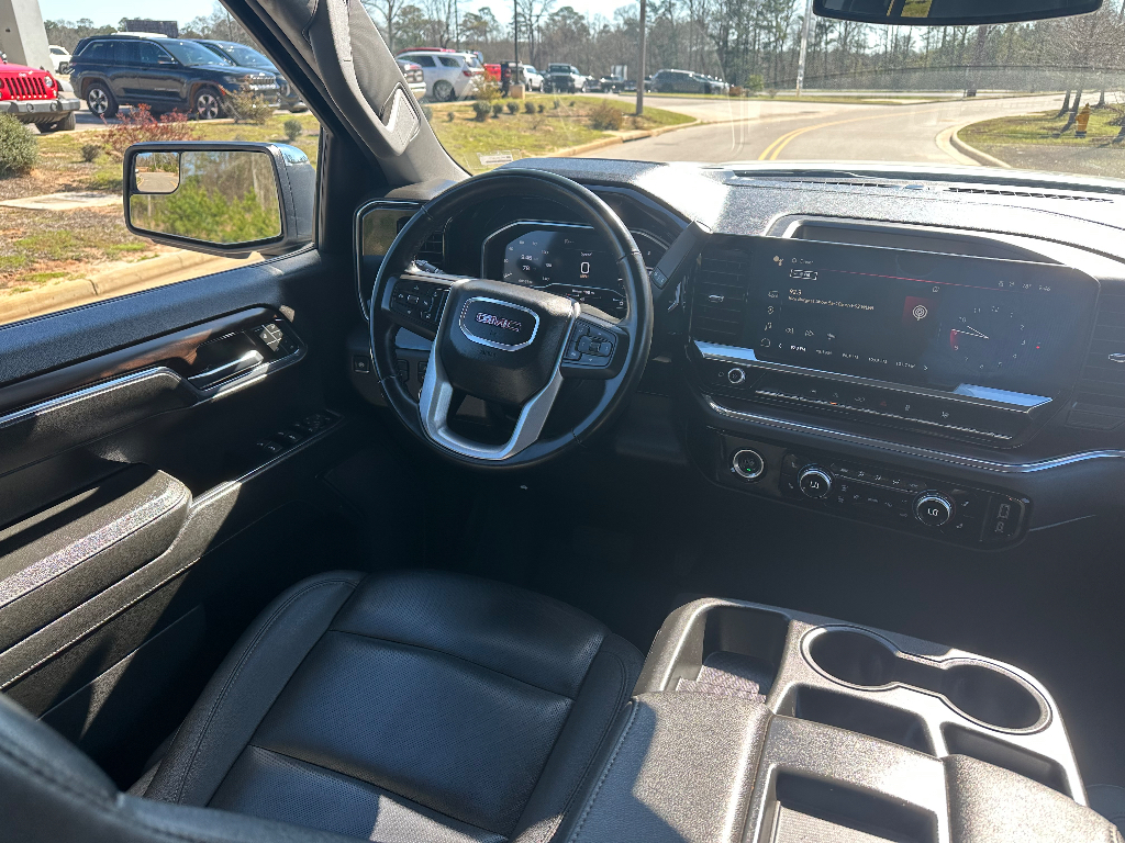 2024 GMC Sierra 1500 - Summit White exterior view 15