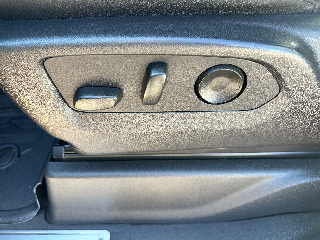 2024 GMC Sierra 1500 - Summit White exterior view 19