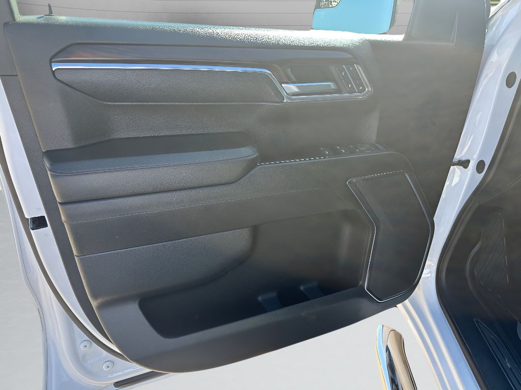 Used 2024 GMC Sierra SLT