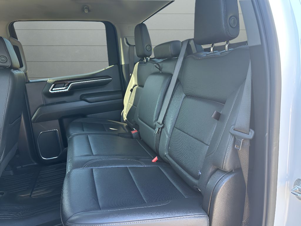 Used 2024 GMC Sierra SLT