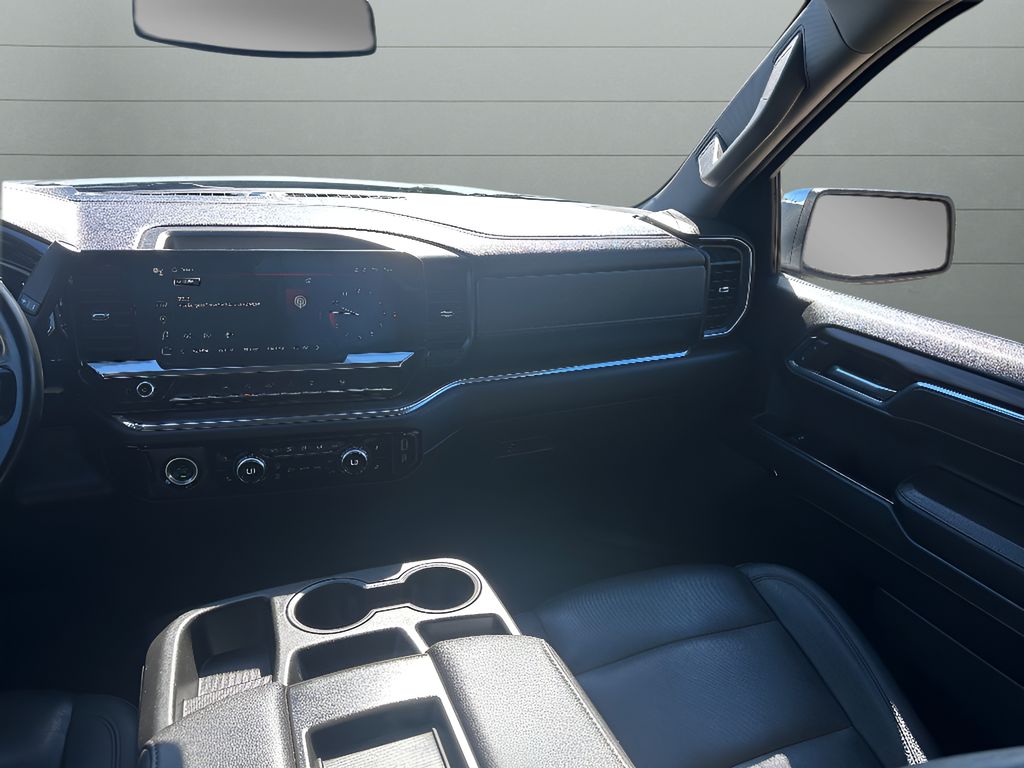 Used 2024 GMC Sierra SLT