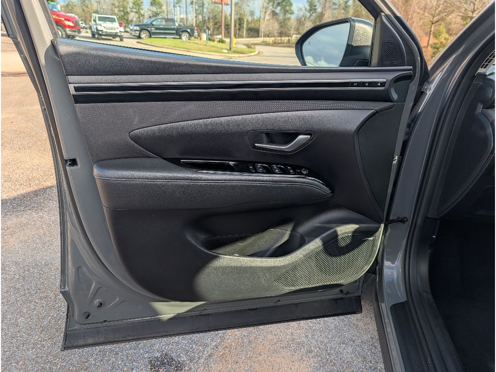 2024 Hyundai Tucson Limited - Hampton Gray exterior view 11
