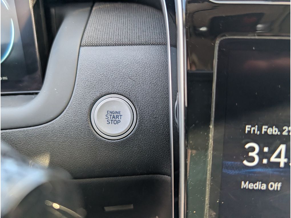 2024 Hyundai Tucson Limited - Hampton Gray exterior view 19