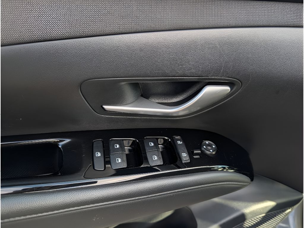 2024 Hyundai Tucson Limited - Hampton Gray exterior view 11
