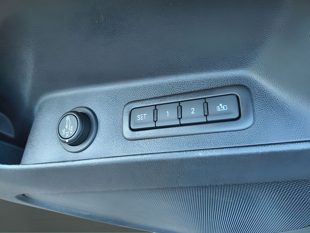 2020 Chevrolet Equinox Premier - Midnight Blue Metallic exterior view 14