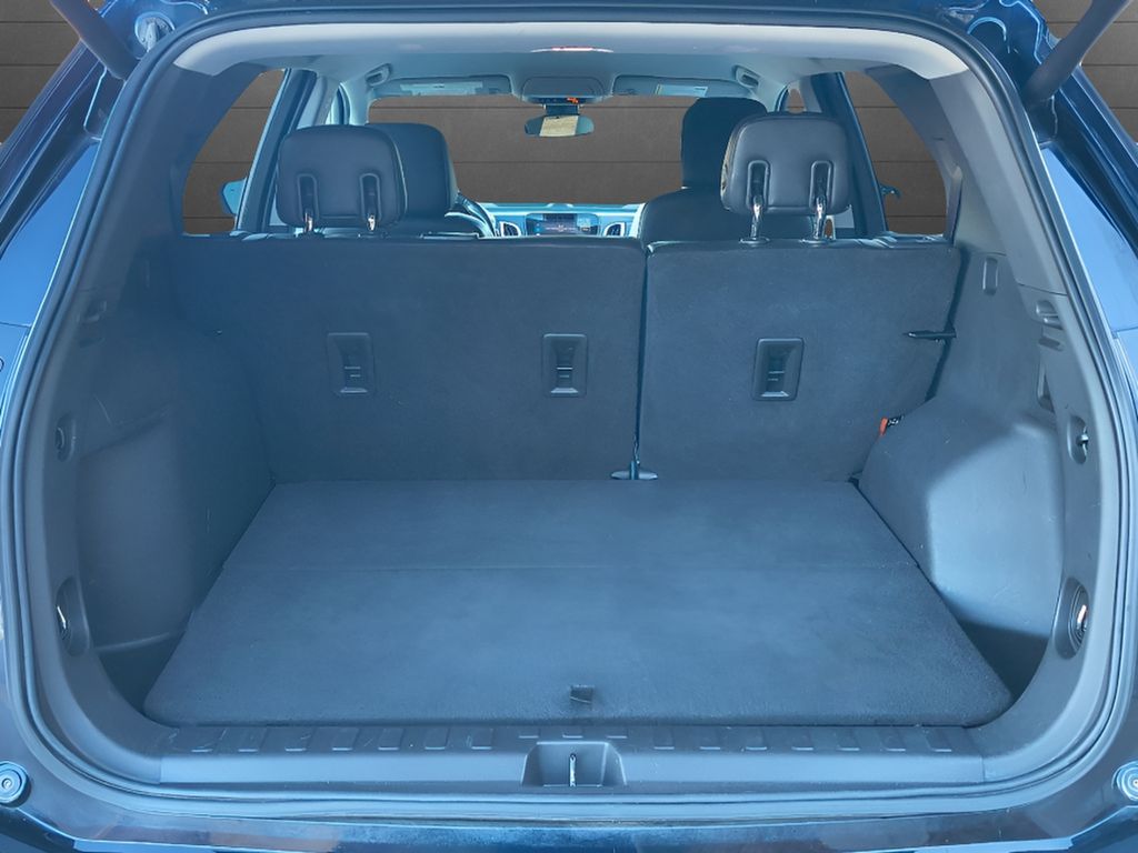 2020 Chevrolet Equinox Premier - Midnight Blue Metallic exterior view 7