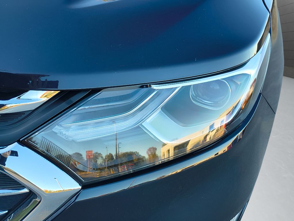 2020 Chevrolet Equinox Premier - Midnight Blue Metallic exterior view 12