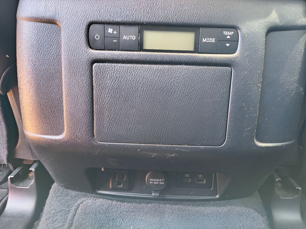 Used 2021 Nissan Armada SL