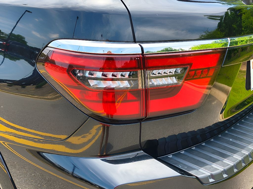 Used 2021 Nissan Armada SL